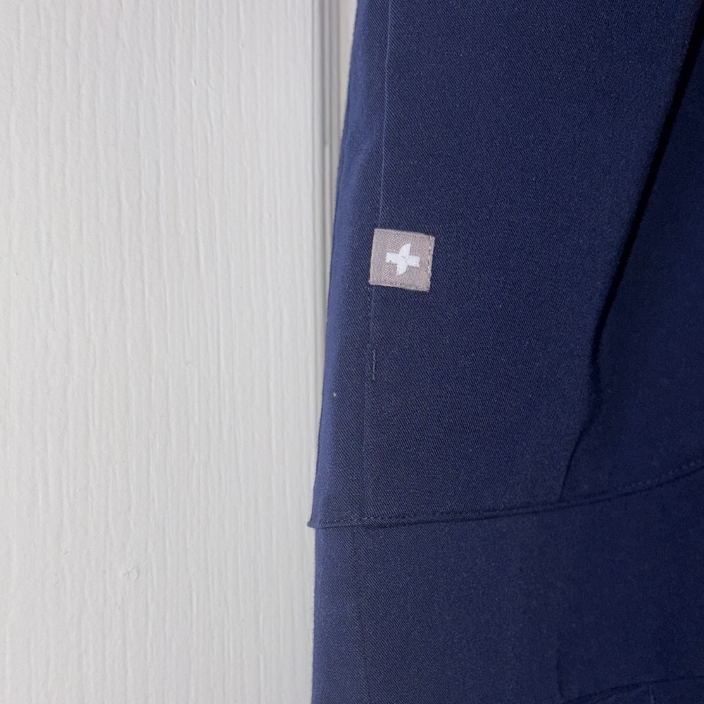 FIGS Navy Blue Pants with Orange Tie - Picture 4 of 10